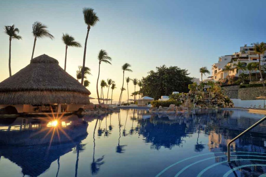 Hotel Las Hadas by Brisas 26 a 29 julio 2026